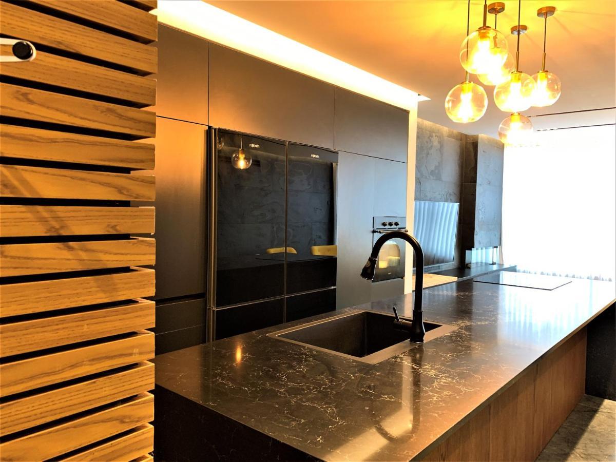 Luxury Aparment 5 Room 2 Minutes From The Beach 바트얌 외부 사진