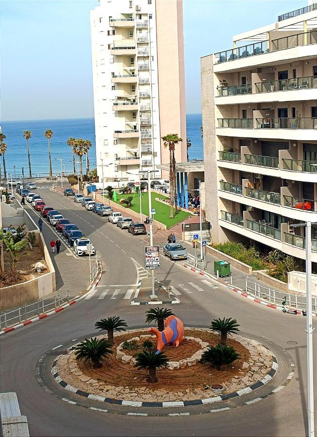 Luxury Aparment 5 Room 2 Minutes From The Beach 바트얌 외부 사진