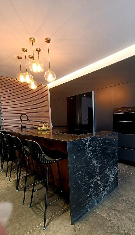 Luxury Aparment 5 Room 2 Minutes From The Beach 바트얌 외부 사진